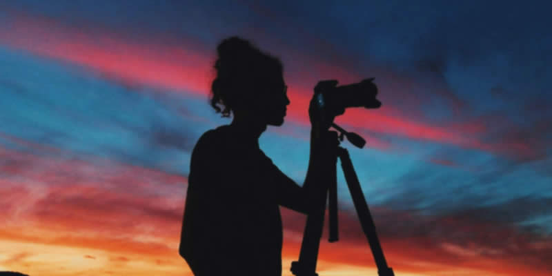 Taking night photos of the northern lights